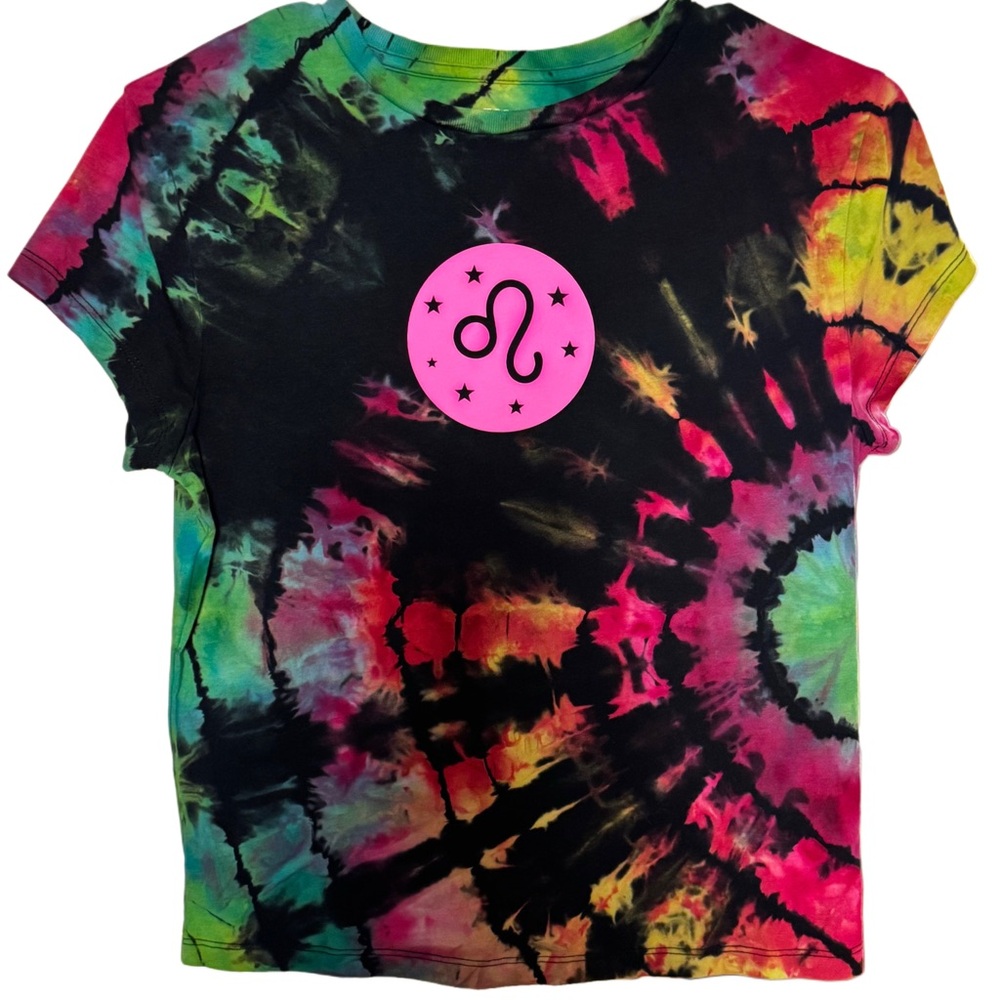 NWOT Reverse Tie-dyed Wild Fable Cropped, Fitted T-shirt Size L